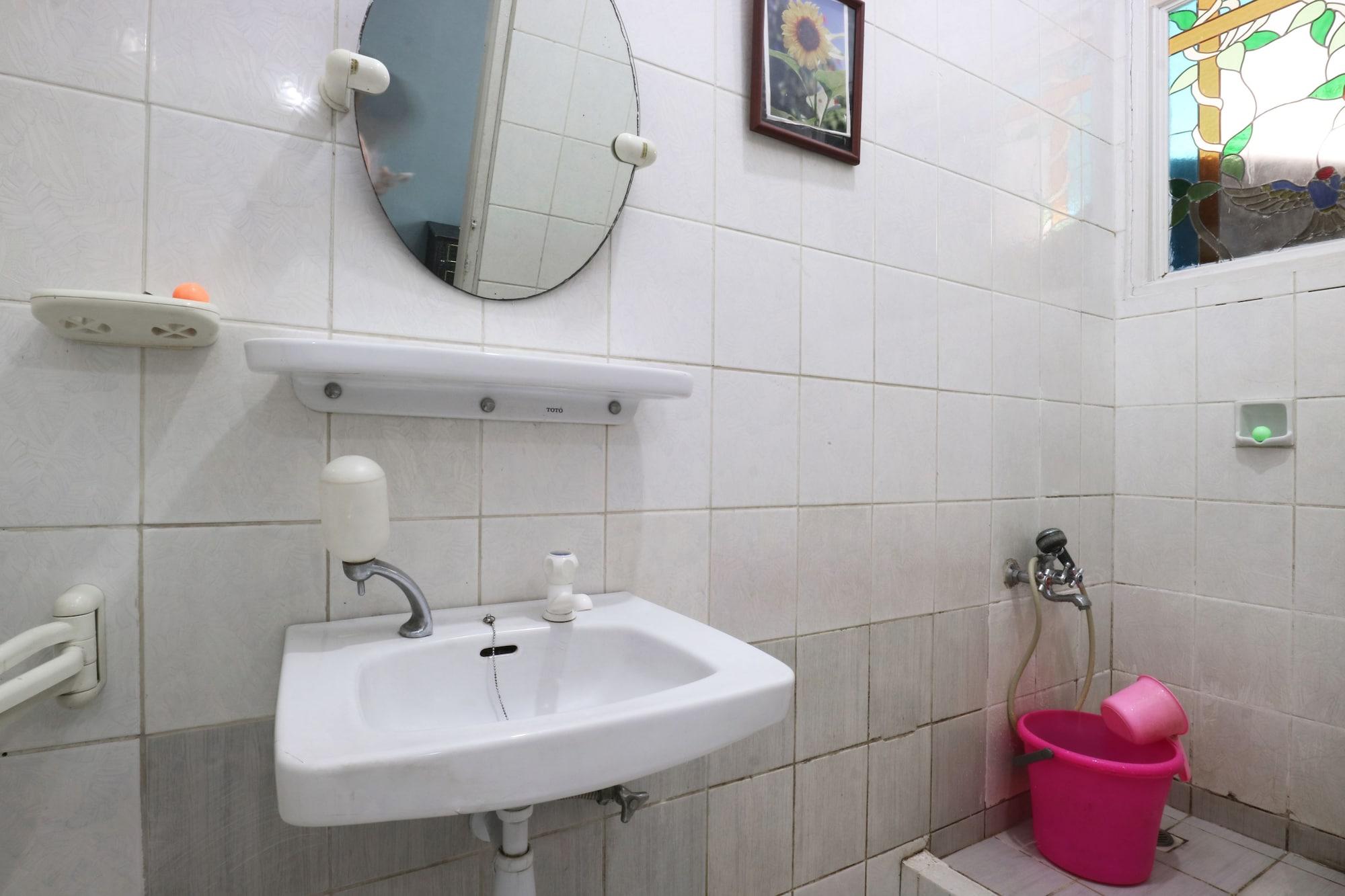 Villa Sri Manganti Jakarta Exteriör bild