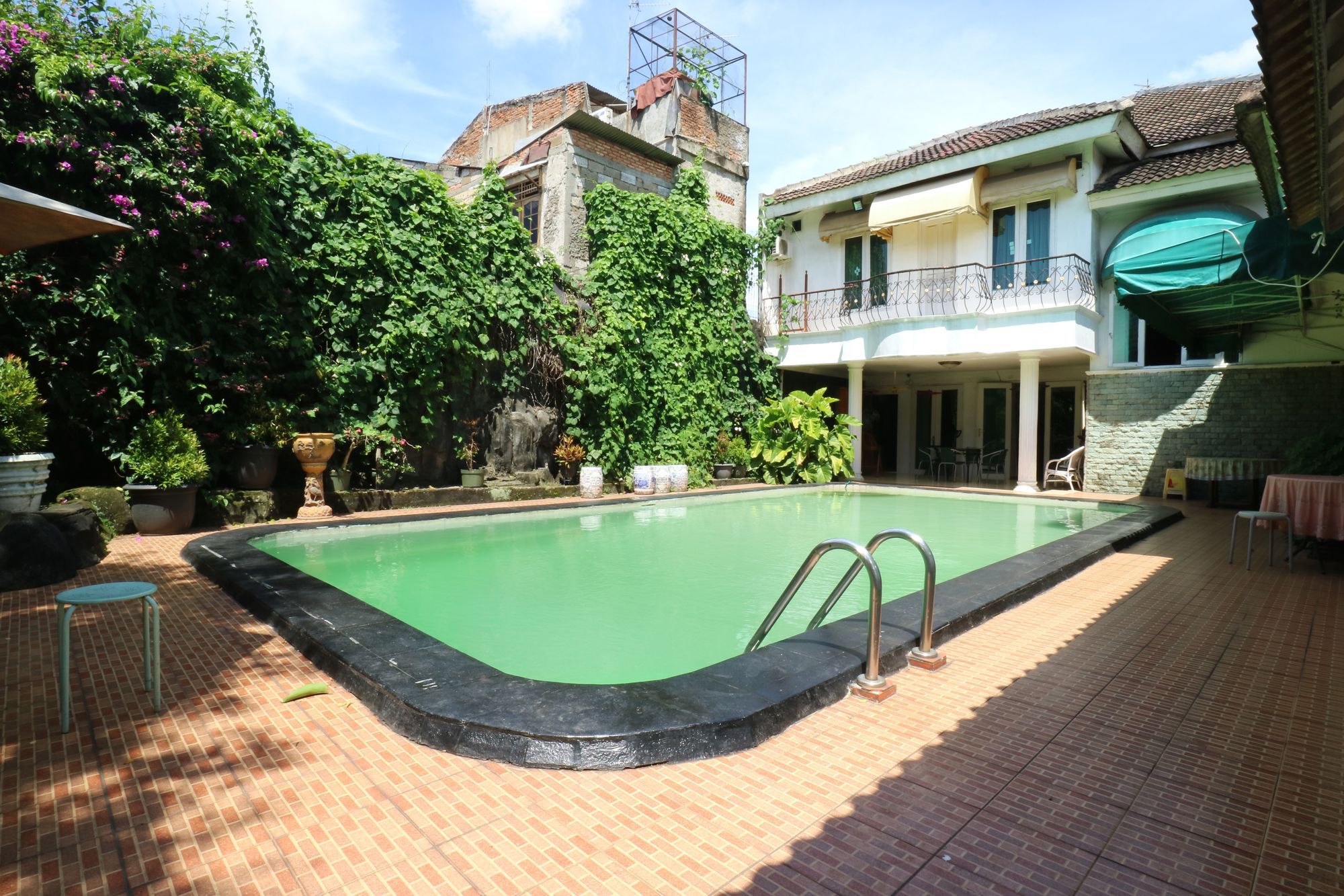 Villa Sri Manganti Jakarta Exteriör bild