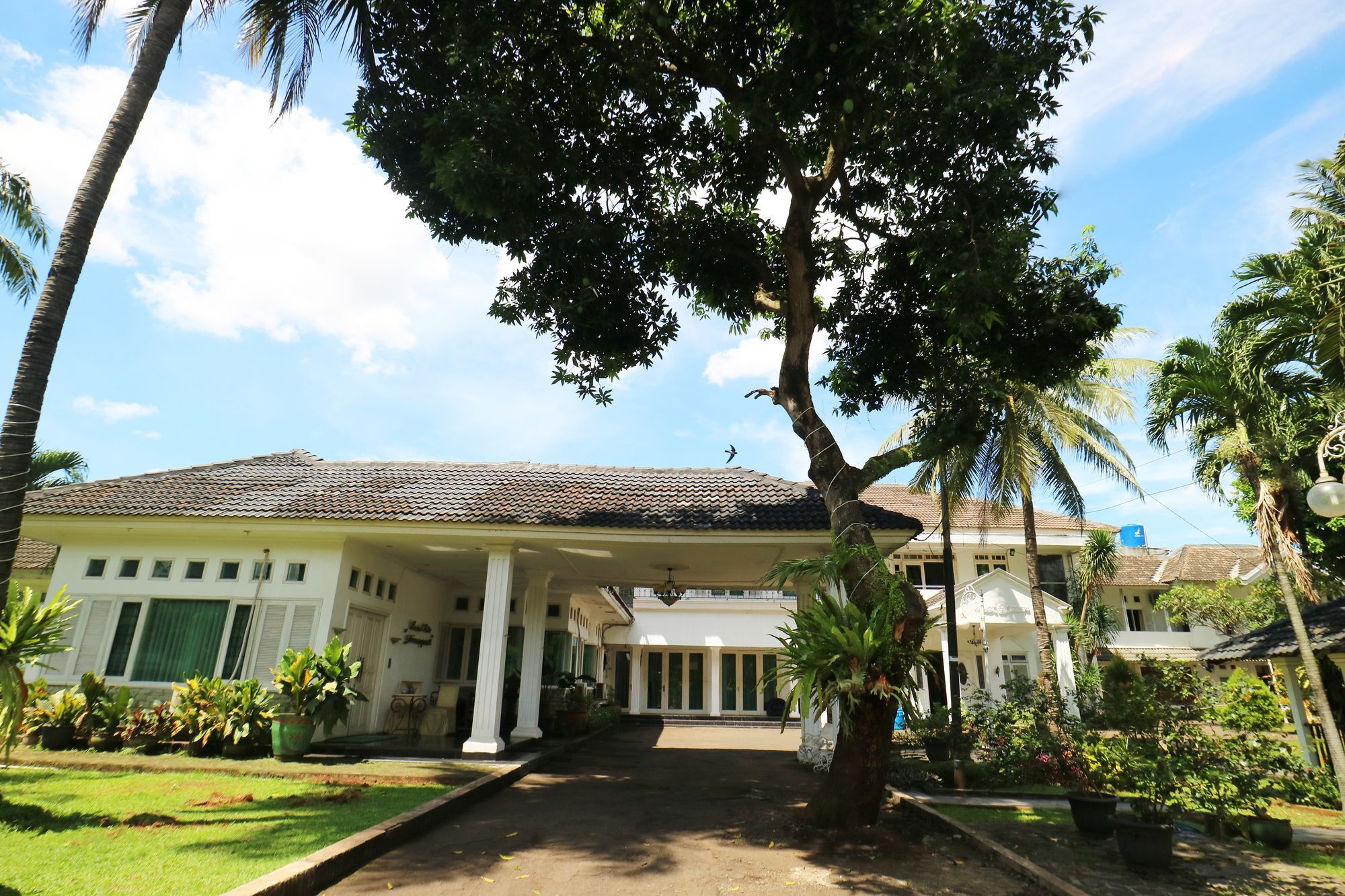 Villa Sri Manganti Jakarta Exteriör bild